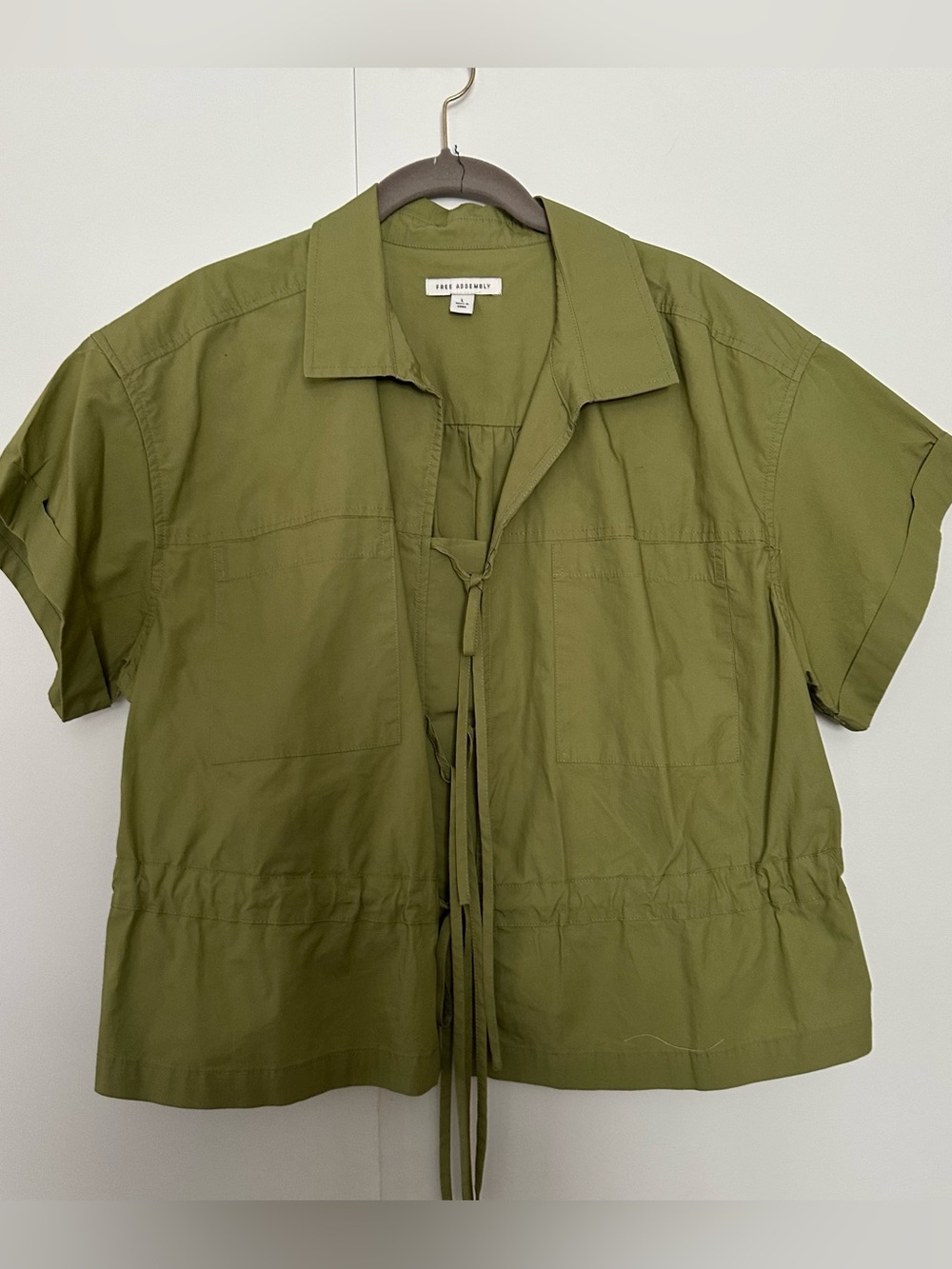 Free Assembly Short-sleeve Tie-front Blouse